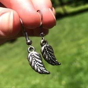 Dark grey dangly leaf earrings